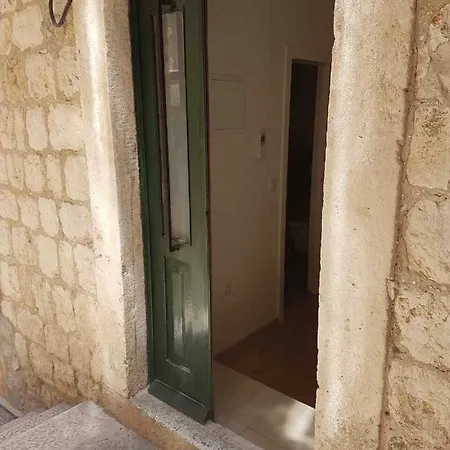 Πανσιόν Rilati Old Town Palace 1
